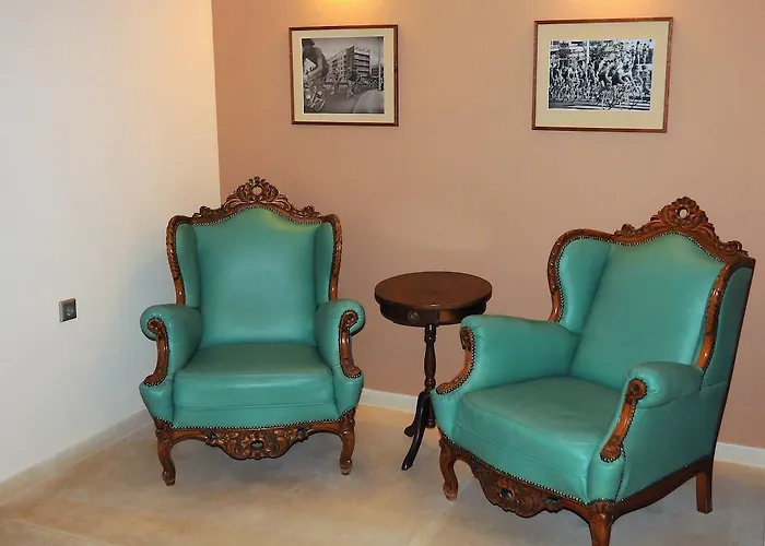 伊兹达公园酒店