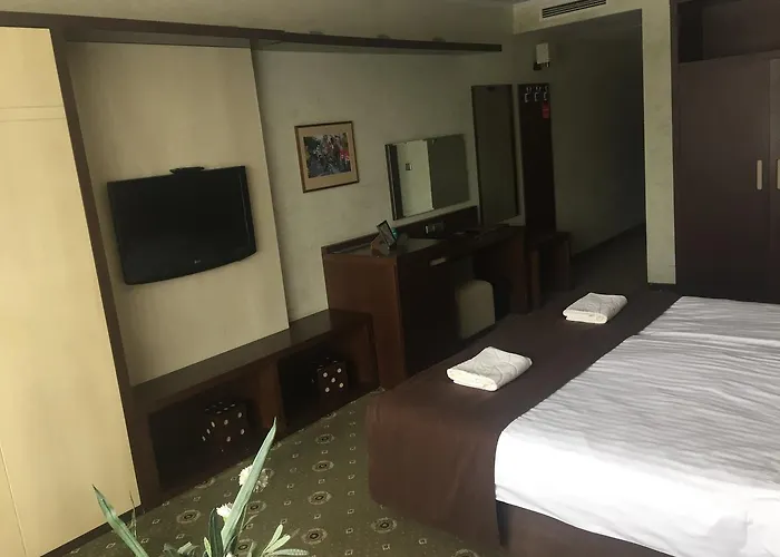 Ξενοδοχείο Park Izida 3*